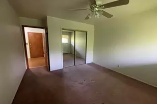 3811 S 35th St, Greenfield, WI 53221 - Photo 7