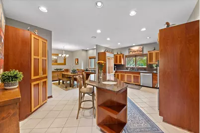 1319  Creekside Ct, Grafton, WI 53024 - Photo 11