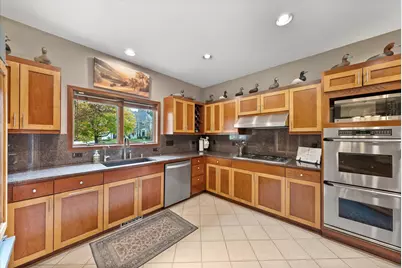 1319  Creekside Ct, Grafton, WI 53024 - Photo 13