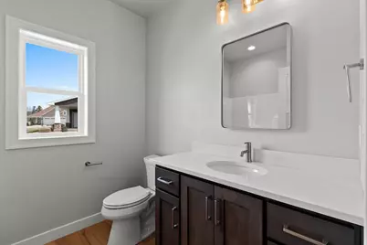 1925  Creekwood Ct, Manitowoc, WI 54220 - Photo 31