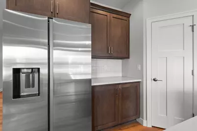 1925  Creekwood Ct, Manitowoc, WI 54220 - Photo 17