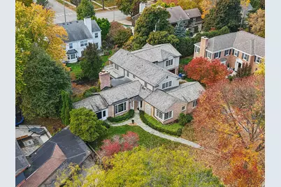 5969 N Shore Dr, Whitefish Bay, WI 53217 - Photo 3