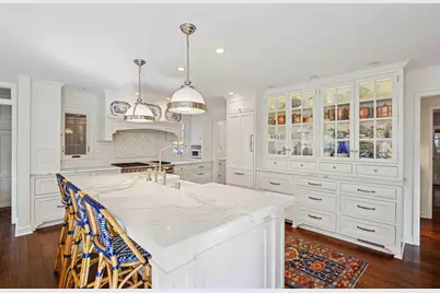 5969 N Shore Dr, Whitefish Bay, WI 53217 - Photo 9