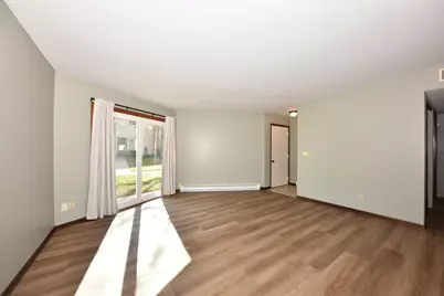 W169N11540  Biscayne Dr #3, Bldg 9, Germantown, WI 53022 - Photo 5