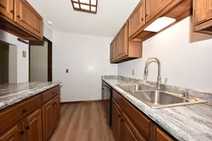 W169N11540 Biscayne Dr, Germantown, WI 53022 - Photo 13