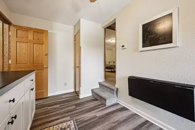 10216 N Baehr Rd, Mequon, WI 53092 - Photo 11