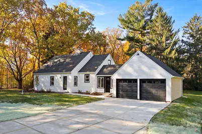 W204N9269  Lannon Rd, Menomonee Falls, WI 53051 - Photo 1