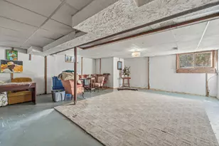 17849 Nassau Dr, Brookfield, WI 53045 - Photo 9