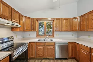 N165W19525 Partridge Path, Jackson, WI 53037 - Photo 11