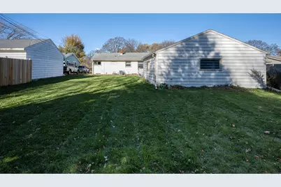 8627 W Ruby Ave, Milwaukee, WI 53225 - Photo 21