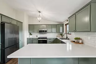 3315 Windsor Pl, West Bend, WI 53090 - Photo 11