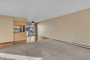 73 University Dr, Fond du Lac, WI 54935 - Photo 5