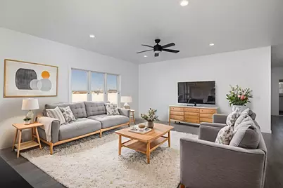 1132  Bridger Dr, Holmen, WI 54636 - Photo 3