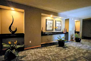 10900 W Bluemound Rd, Wauwatosa, WI 53226 - Photo 17