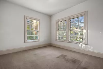 2281 N Swan Blvd, Wauwatosa, WI 53226 - Photo 11