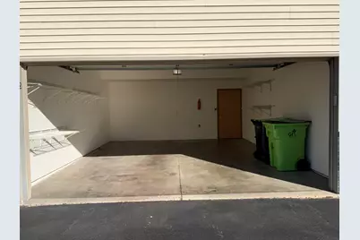 976  Roseland Dr #2, Kewaskum, WI 53040 - Photo 19