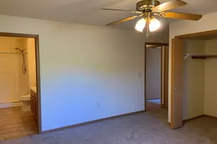 976 Roseland Dr, Kewaskum, WI 53040 - Photo 9