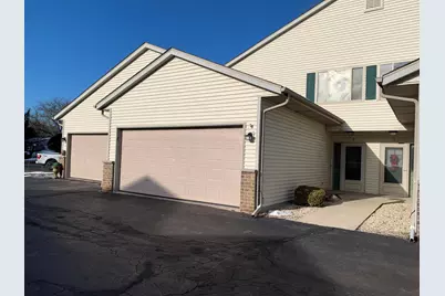 976  Roseland Dr #2, Kewaskum, WI 53040 - Photo 27