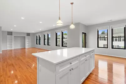 1697 N Marshall St, Milwaukee, WI 53202 - Photo 3