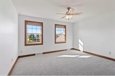 N66W12812  Corryton Ct, Menomonee Falls, WI 53051 - Photo 37