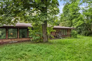 1701 Heather Ln, Racine, WI 53402 - Photo 25