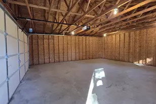 708 Pleasant Wood Dr, Kewaskum, WI 53040 - Photo 17