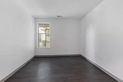 2420 E Capitol Dr #205, Shorewood, WI 53211 - Photo 11