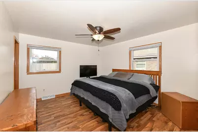 8069 N 105th St, Milwaukee, WI 53224 - Photo 11