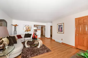 8069 N 105th St, Milwaukee, WI 53224 - Photo 5