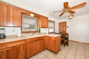 8069 N 105th St, Milwaukee, WI 53224 - Photo 7