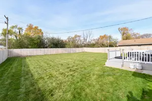 8069 N 105th St, Milwaukee, WI 53224 - Photo 29