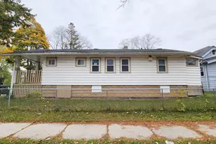 3733 W Fairmount Ave, Milwaukee, WI 53209 - Photo 3