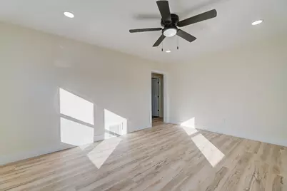 4937 N 51st Blvd, Milwaukee, WI 53218 - Photo 21