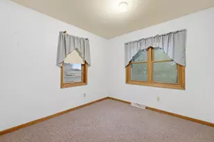 22302 Church Rd, Racine, WI 53139 - Photo 19