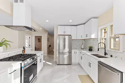 3833 S Austin St, Milwaukee, WI 53207 - Photo 7