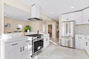 3833 S Austin St, Milwaukee, WI 53207 - Photo 9