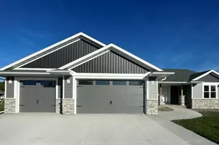 1927 Golden Gate Wy, Holmen, WI 54636 - Photo 15