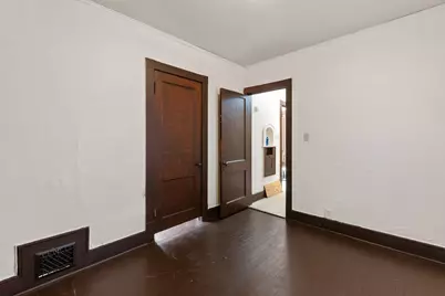 2905 N 16th St #2907, Milwaukee, WI 53206 - Photo 15