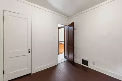 2905 N 16th St #2907, Milwaukee, WI 53206 - Photo 13