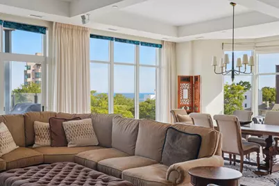 1313 N Franklin Pl #404, Milwaukee, WI 53202 - Photo 9