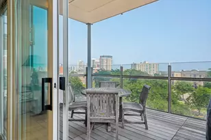 1313 N Franklin Pl, Milwaukee, WI 53202 - Photo 31