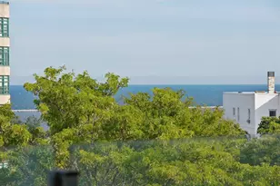 1313 N Franklin Pl, Milwaukee, WI 53202 - Photo 39