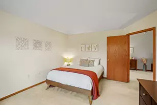 18425 Emerald Dr, Brookfield, WI 53045 - Photo 13