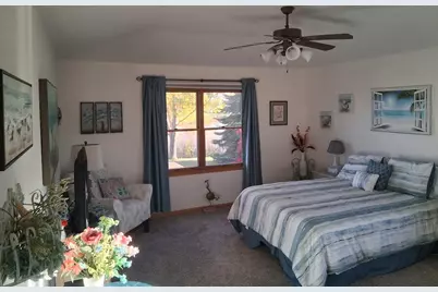 2735  Deer Creek Dr, Racine, WI 53406 - Photo 11