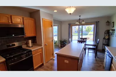 2735  Deer Creek Dr, Racine, WI 53406 - Photo 5