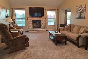 2735 Deer Creek Dr, Racine, WI 53406 - Photo 3