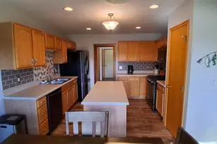 2735 Deer Creek Dr, Racine, WI 53406 - Photo 7