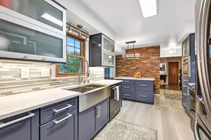 641 W Fairy Chasm Rd, Bayside, WI 53217 - Photo 5