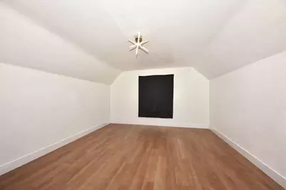 1939 S Winona Ln #1941, Milwaukee, WI 53204 - Photo 11