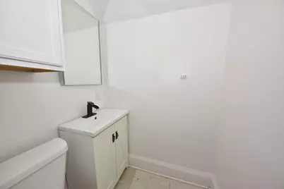 1939 S Winona Ln #1941, Milwaukee, WI 53204 - Photo 15